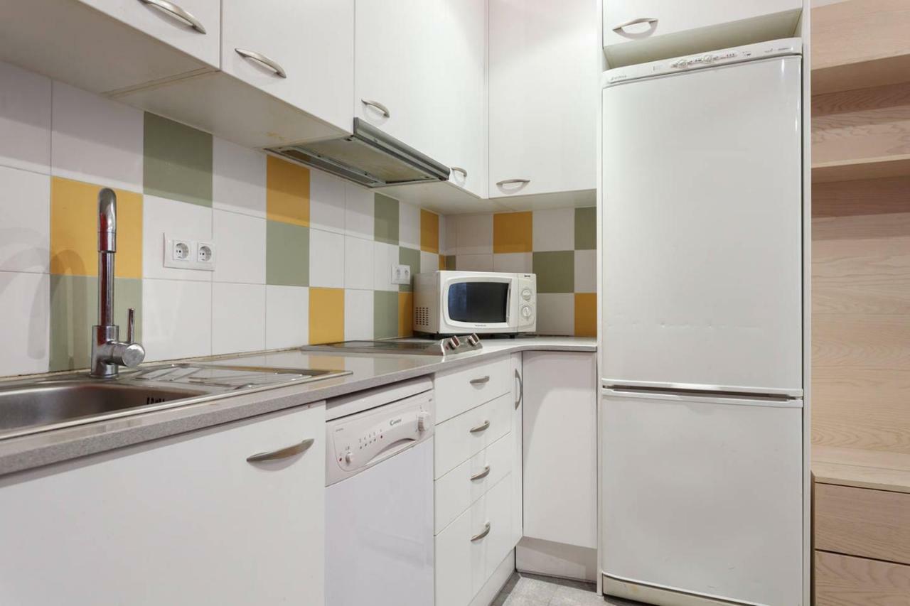 Nice Apartment In Sants Barcelona Eksteriør billede